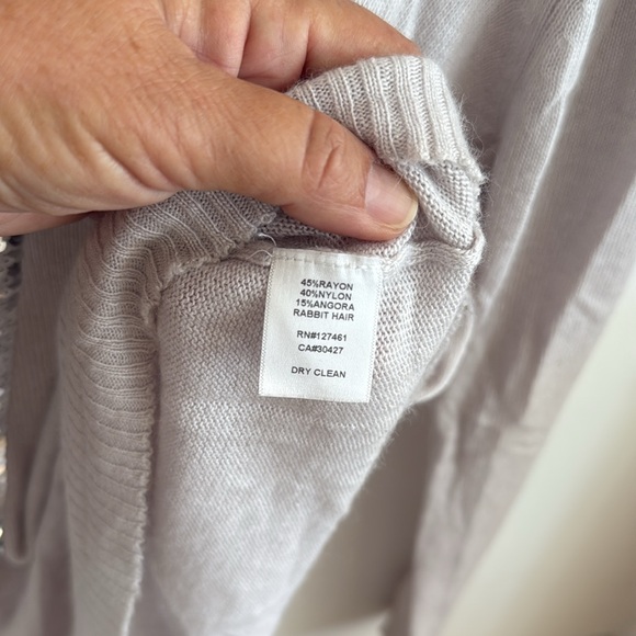 Vintage WILDFOX Sequin silver Lightning Bolt lightweight sweater Size Medium - Picture 7 of 7